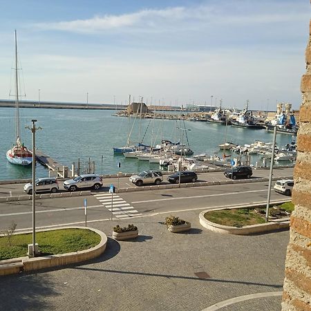 Stanze Al Porto Lägenhet Civitavecchia Exteriör bild